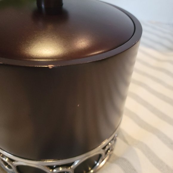 Royal Selangor Medallion Pewter and Wood Ice Buxket - Picture 12 of 16